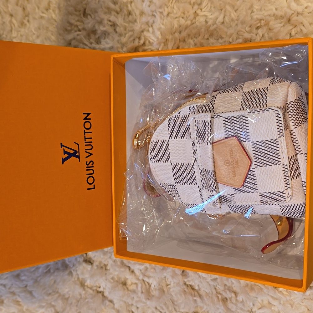 LV Mini Checkered Backpack Keychain/Bag Charm Pouch - Picture 10 of 10